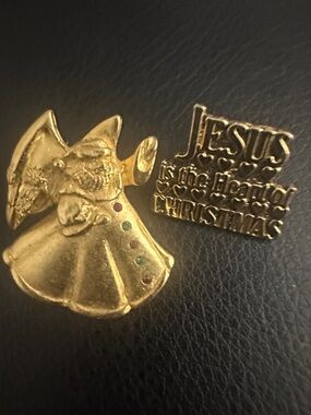 Gold Angel and 'Jesus is the Reason for Christmas' Pin Set